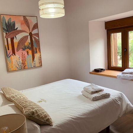Apartamentos En El Valle Del Jerte Flores Para Angela Cabezuela Del Valle Luaran gambar