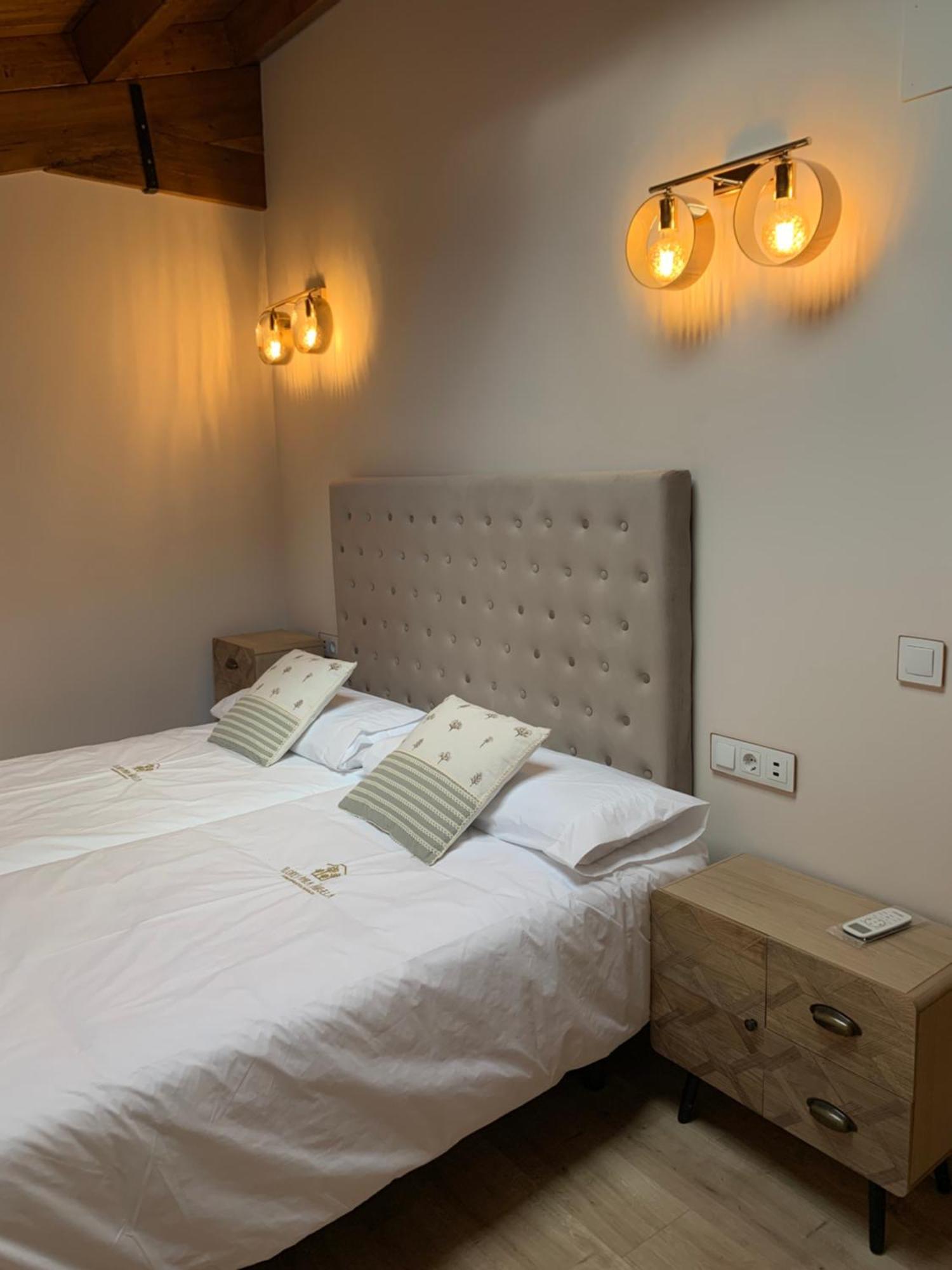 Apartamentos En El Valle Del Jerte Flores Para Angela Cabezuela Del Valle Luaran gambar