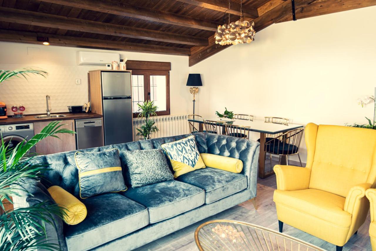 Apartamentos En El Valle Del Jerte Flores Para Angela Cabezuela Del Valle Luaran gambar