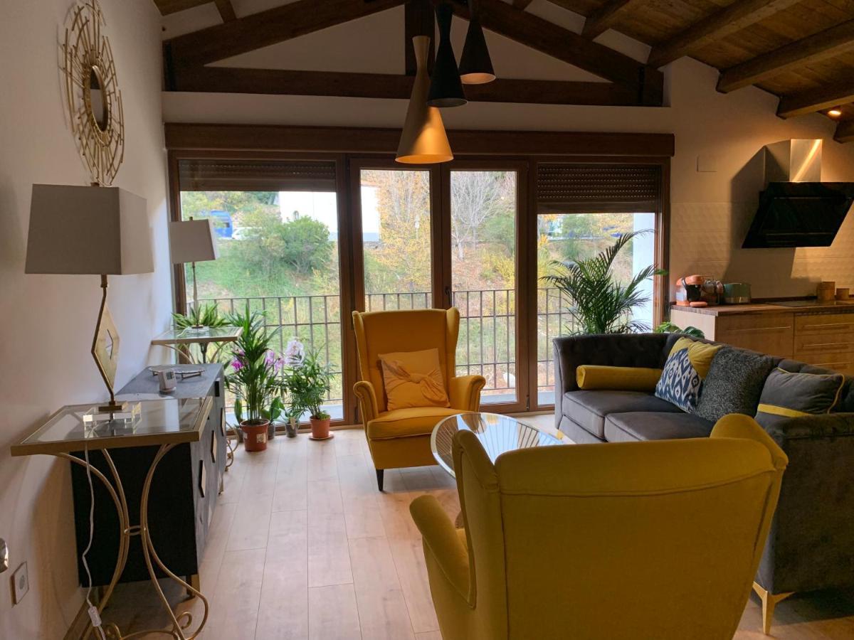Apartamentos En El Valle Del Jerte Flores Para Angela Cabezuela Del Valle Luaran gambar