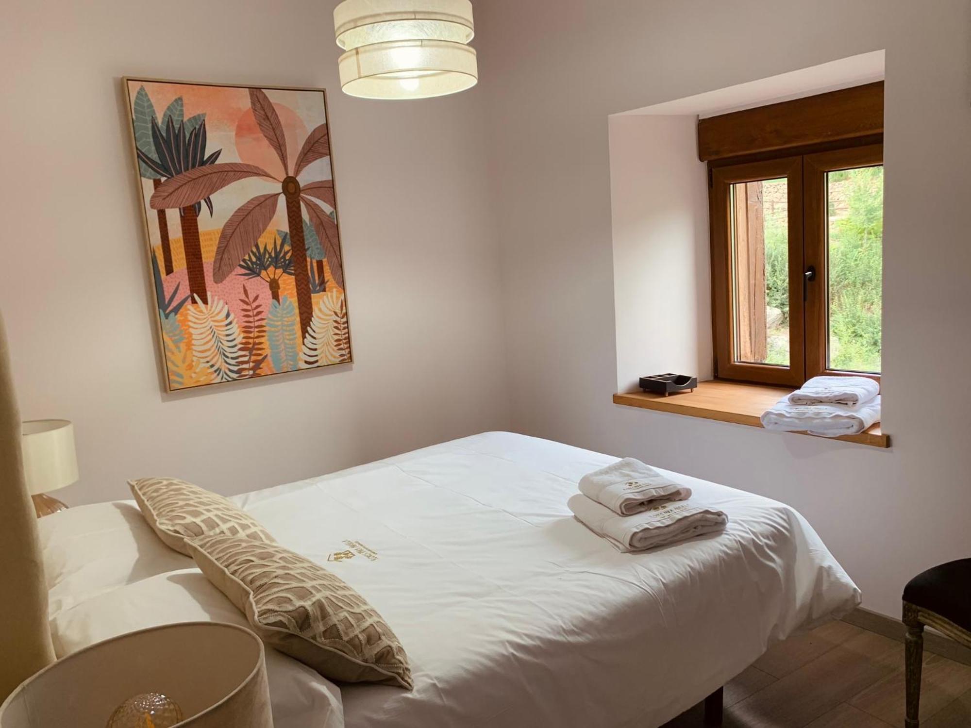 Apartamentos En El Valle Del Jerte Flores Para Angela Cabezuela Del Valle Luaran gambar