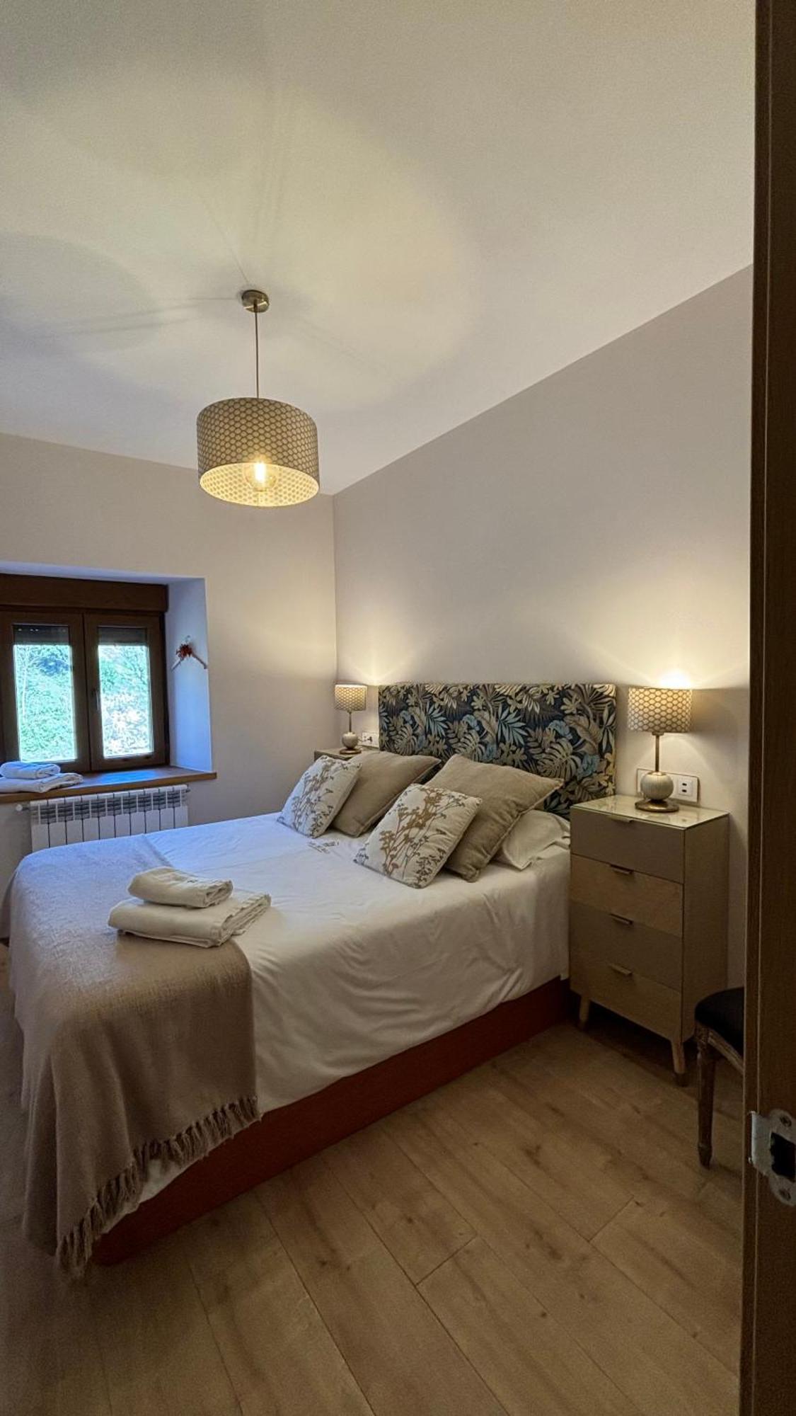 Apartamentos En El Valle Del Jerte Flores Para Angela Cabezuela Del Valle Luaran gambar