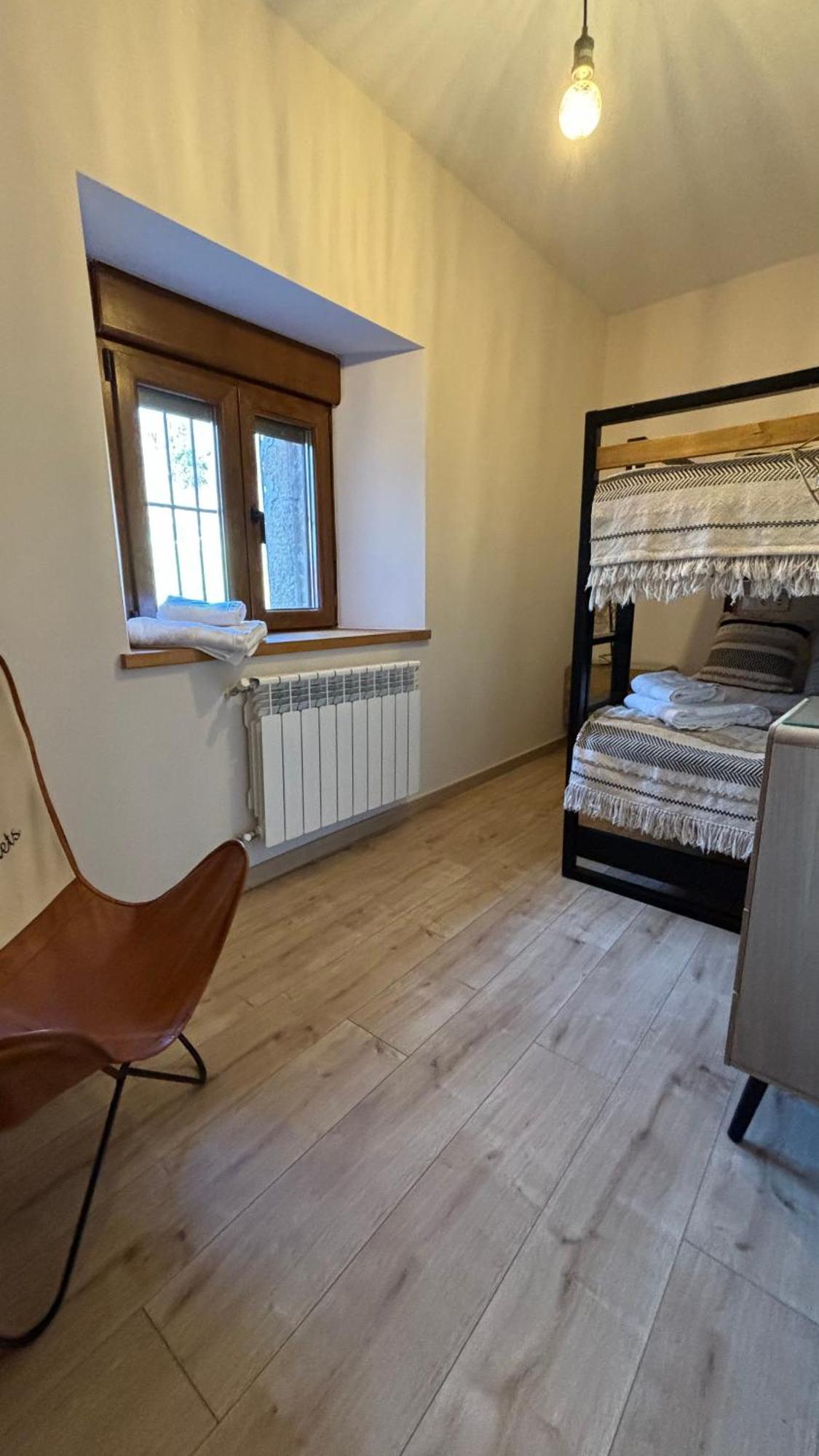 Apartamentos En El Valle Del Jerte Flores Para Angela Cabezuela Del Valle Luaran gambar