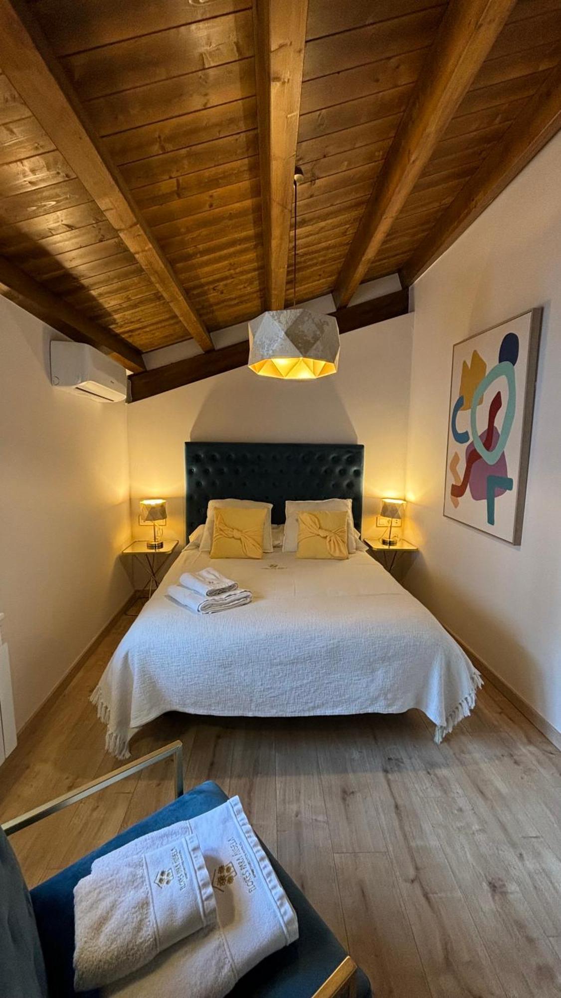 Apartamentos En El Valle Del Jerte Flores Para Angela Cabezuela Del Valle Luaran gambar